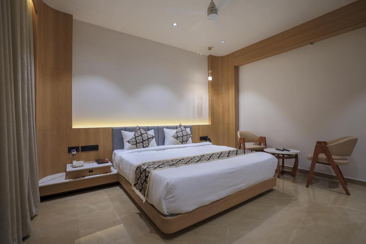 Hotel Aditya Mansingh Inn Somnāth المظهر الخارجي الصورة