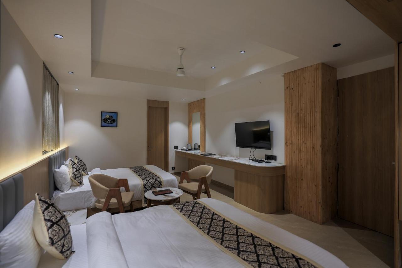 Hotel Aditya Mansingh Inn Somnāth المظهر الخارجي الصورة