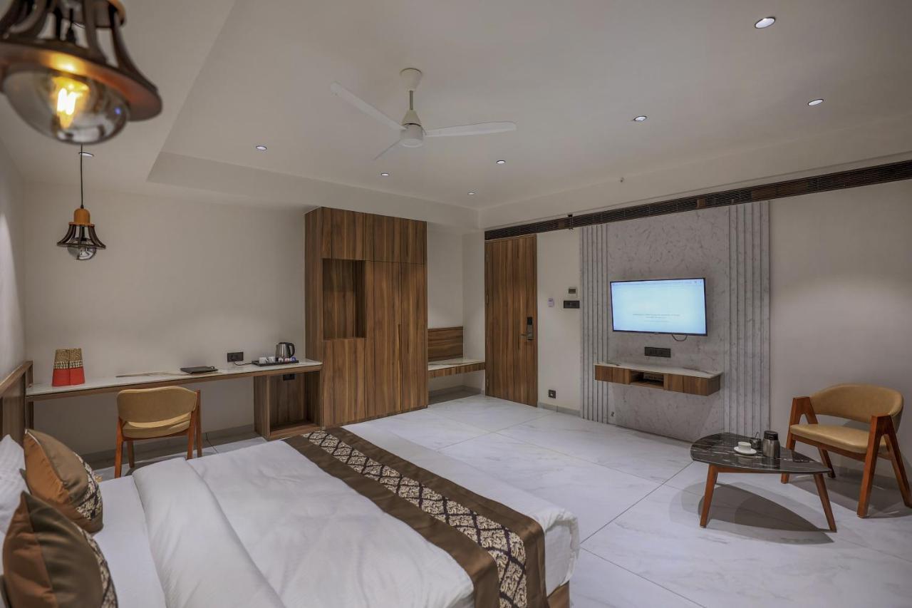 Hotel Aditya Mansingh Inn Somnāth المظهر الخارجي الصورة