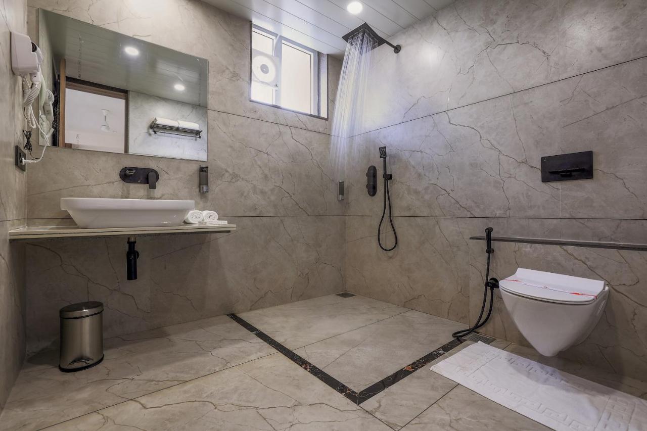 Hotel Aditya Mansingh Inn Somnāth المظهر الخارجي الصورة